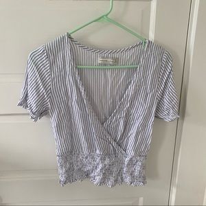 Abercrombie // Surplice Crop Top
